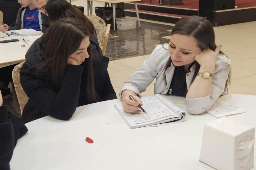 11.Sınıf Soru Çözümü Saatimiz (25.02.2026)